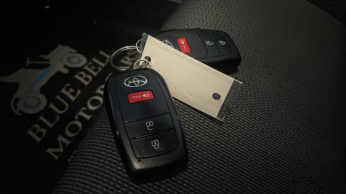 Used 2023 Toyota Prius LE image 54