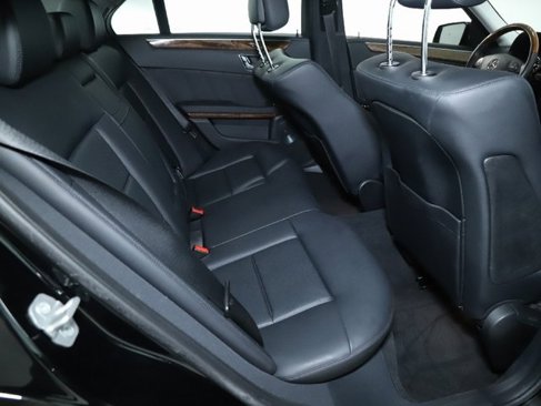 Used 2011 Mercedes-Benz E 350 4MATIC Sedan image 31