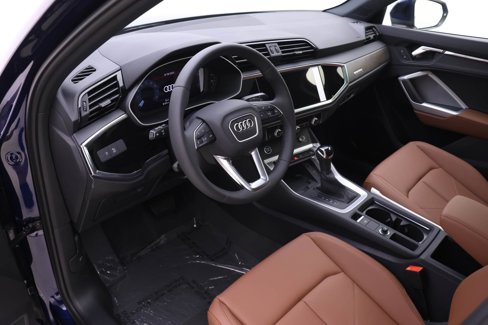 New 2025 Audi Q3 2.0T Premium image 6