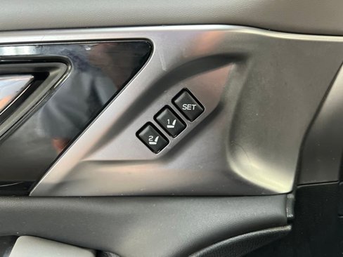 Used 2023 Subaru Outback Limited image 11
