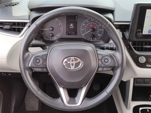Used 2023 Toyota Corolla Cross LE image 27