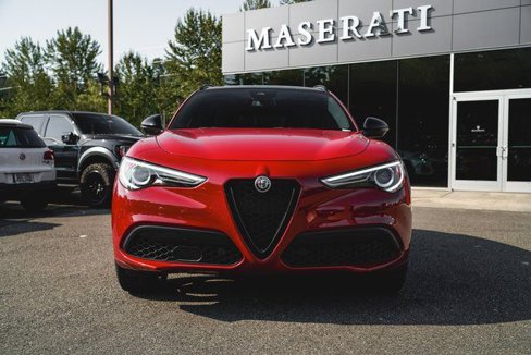 Used 2022 Alfa Romeo Stelvio Veloce image 8