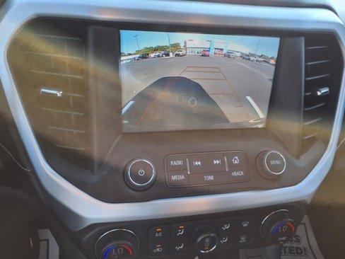 Used 2019 GMC Acadia SLT image 17