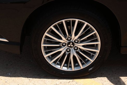Used 2022 Mitsubishi Outlander GT image 2