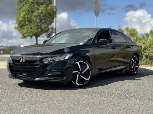 Used 2019 Honda Accord Sport image 2