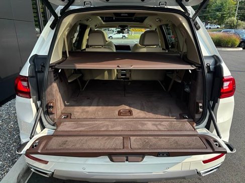 Used 2019 BMW X7 xDrive40i w/ Cold Weather Package image 57