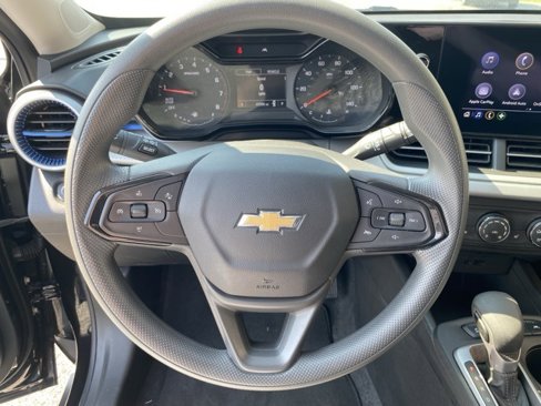 Used 2024 Chevrolet Trax LS w/ LS Convenience Package image 27