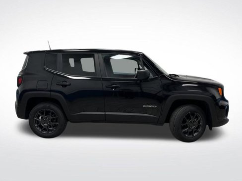 Used 2023 Jeep Renegade Latitude image 2