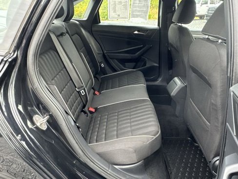 Used 2024 Volkswagen Jetta Sport image 25