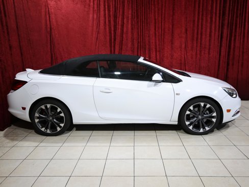 Used 2016 Buick Cascada Premium image 9