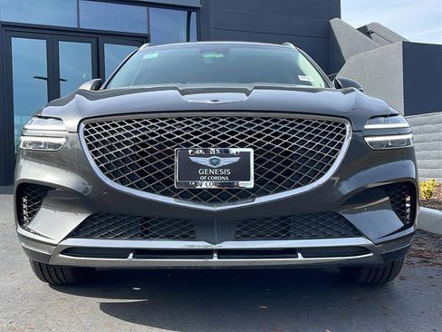 Used 2025 Genesis GV70 2.5T w/ Select Package image 4