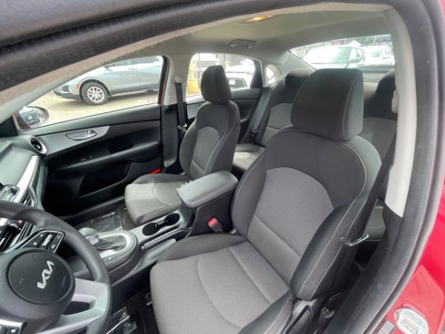 Used 2024 Kia Forte LXS image 36