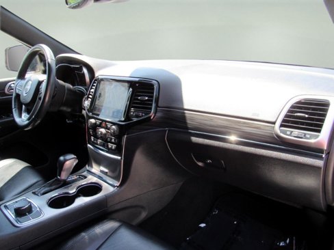 Used 2020 Jeep Grand Cherokee Limited image 32