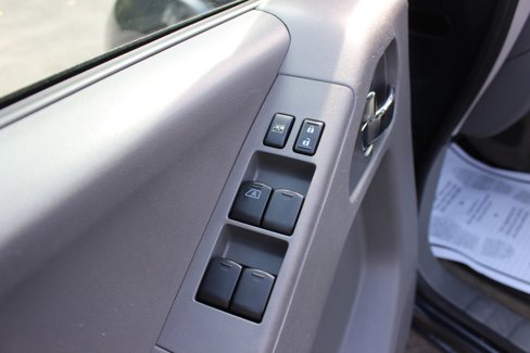 Used 2015 Nissan Frontier SV image 15