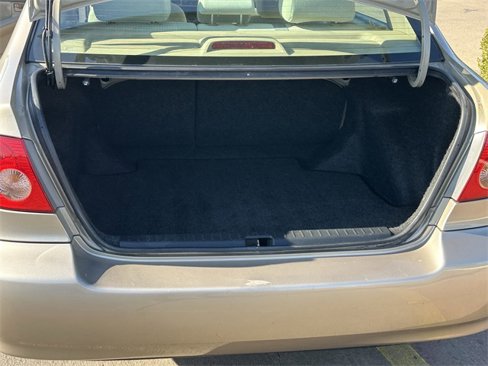 Used 2005 Toyota Corolla CE image 20