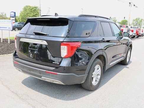Certified 2022 Ford Explorer XLT w/ Equipment Group 202A image 12