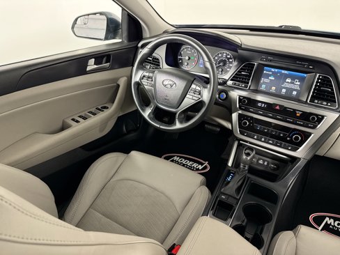 Used 2017 Hyundai Sonata Sport w/ Value Edition Package 02 image 33