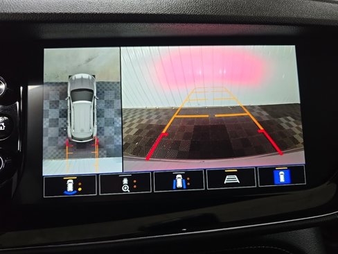 Used 2023 Buick Envision Avenir image 19