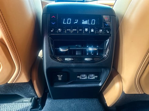 Used 2024 Jeep Grand Cherokee Summit image 23