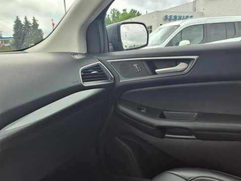 Used 2023 Ford Edge SEL w/ Convenience Package image 23
