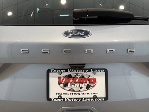 Used 2022 Ford Escape SEL image 7