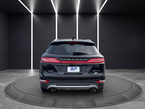 Used 2017 Lincoln MKC Premiere image 5