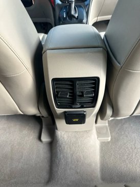 Used 2016 Ford Escape Titanium image 27