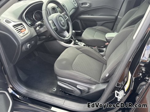 Used 2018 Jeep Compass Sport image 16