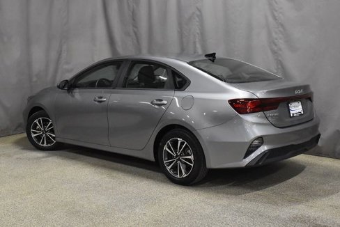 Used 2024 Kia Forte LXS image 6