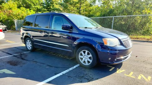 Used 2012 Chrysler Town & Country Touring w/ Entertainment Group #1 image 2