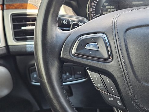 Used 2020 Lincoln MKZ Reserve w/ Luxury Package image 27