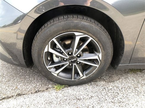 Certified 2024 Kia Forte LXS image 10