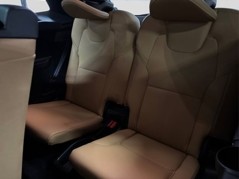 Used 2017 Volvo XC90 T6 Momentum w/ Vision Package image 35