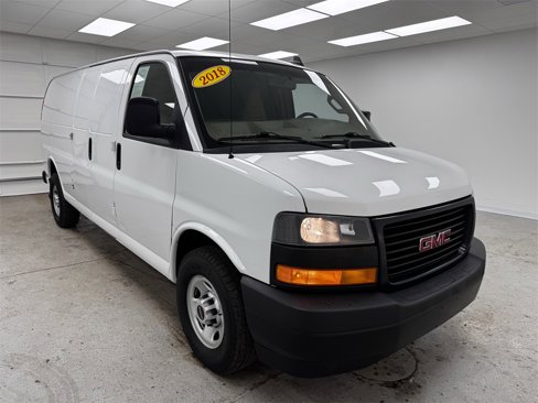 Used 2018 GMC Savana 2500 Extended w/ Driver Convenience Package image 3