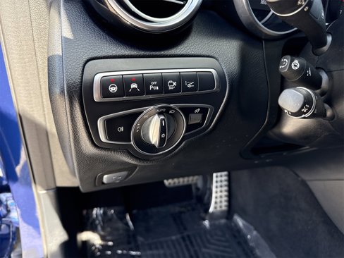 Used 2019 Mercedes-Benz GLC 300 4MATIC Coupe image 40