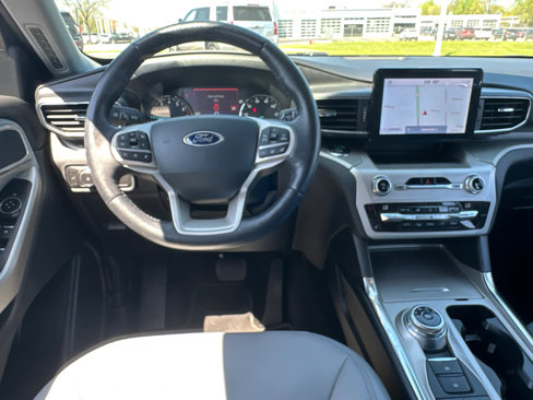 Used 2021 Ford Explorer XLT w/ Equipment Group 202A image 16