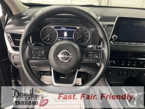 Used 2024 Nissan Rogue S image 40