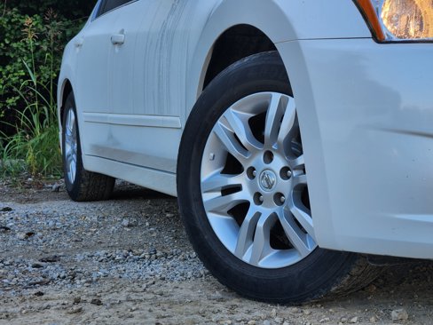 Used 2011 Nissan Altima 2.5 S w/ Special Edition Pkg image 11