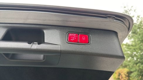 Used 2019 Mercedes-Benz E 450 4MATIC Wagon image 48