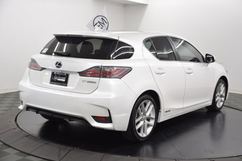 Used 2016 Lexus CT 200h image 9