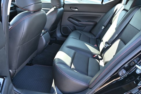 Used 2024 Nissan Altima 2.5 SR image 18