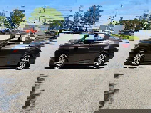 Used 2019 Toyota Camry L image 1