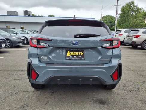 Used 2024 Subaru Crosstrek 2.0i image 5