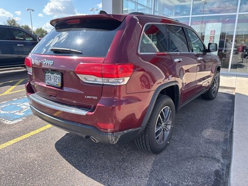 Used 2018 Jeep Grand Cherokee Limited image 3
