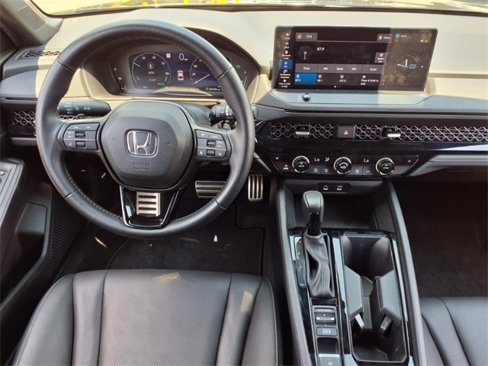 Used 2023 Honda Accord Sport image 18