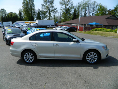 Used 2012 Volkswagen Jetta SE image 8