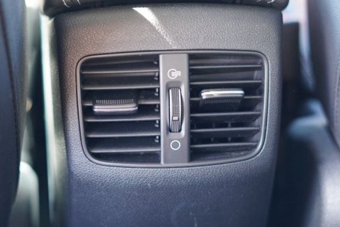 Used 2020 Kia Niro EX image 36