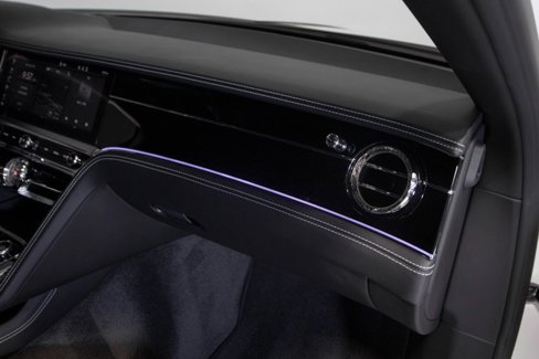 Used 2021 Bentley Flying Spur V8 image 54