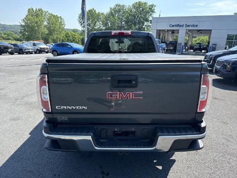 Used 2015 GMC Canyon W/T image 18