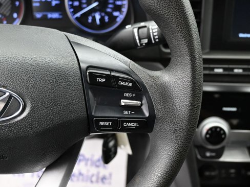 Used 2019 Hyundai Elantra SE w/ Cargo Package image 17